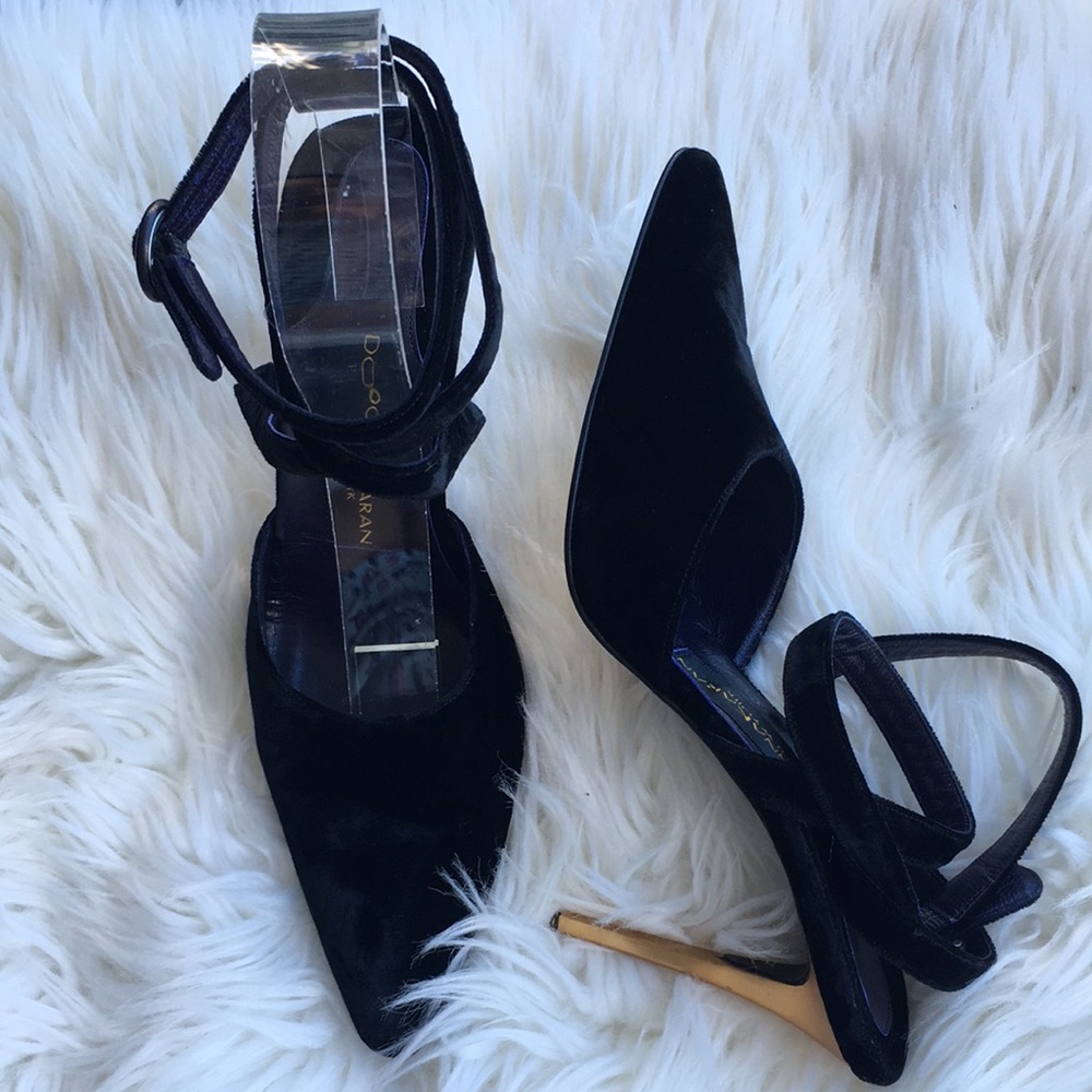 Donna Karan New York Black Velvet Pointy Toe Ankle Strap Heels - Picture 2 of 16